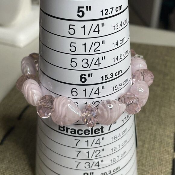 NWT Birch Hill Pink Bracelet Stretch Genuine Crystal Heart-Shaped - Picture 2 of 5